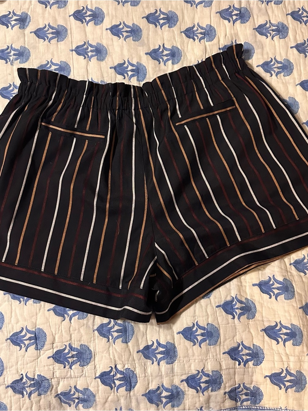Anthropologie Harlyn navy vertical Striped paperbag-Waist Women's Shorts - Picture 6 of 12